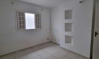 Imagem 4: Casa para venda tem 136 metros quadrados com 3 quartos em Jardim Nova Poá - Poá - São Paul