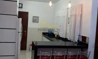 Imagem 7: K) Casa com piscina e reformada, com 2 dormitórios, Forquilhas em SJ