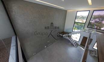 Imagem 3: Casa no Condomínio Alphaville II com 4 Suítes, Piscina, 4 Vagas, Moderna e Recém Construí