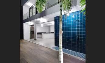 Imagem 3: Casa de condomínio sobrado para venda possui 335 metros quadrados com 5 quartos