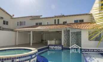 Imagem: Rutiléia Imóveis vende com 345m² (13,80×25)