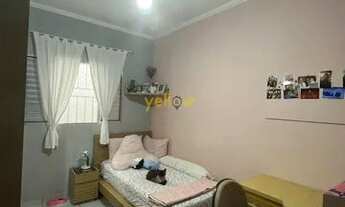 Imagem 3: Casa em Jordanópolis - Arujá com 3 dormitórios e 129m² por R$ 700.000 - Venda e Locação