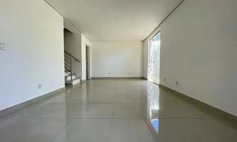 Imagem 7: Casa Geminada Duplex Coletiva em Condomínio com 3 Quartos, Suíte e 2 Vagas no Bairro Santa