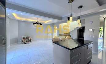 Imagem 5: Casa residencial em condomínio fechado no bairro Glória, 5 quartos, sendo 4 suítes, 1 escr