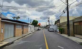 Imagem 4: Casa térrea no D Pedro 3 Suites + quarto quitinete atrás, próximo da Arena da Amazônia