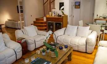 Imagem 5: Casa para venda com 490 metros quadrados com 5 quartos