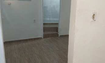 Imagem 3: Alugo kitnet Casa com 1 banheiro