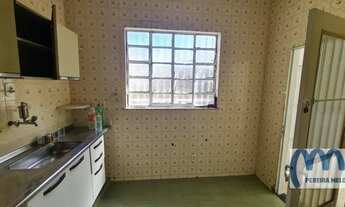 Imagem 7: Casa linear, junto rua da caminhada, próxima ao College