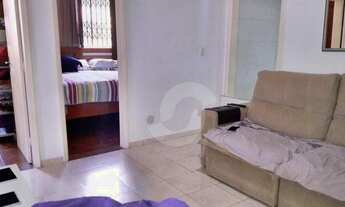 Imagem 2: Casa separada em 3 imóveis (1º com 3 quartos, 2º com 1 quarto, 3º com 3 quitinetes) no Fon