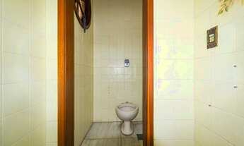 Imagem 6: Venda Padrão - Porto Alegre - Casa com 5 dormitórios, suíte, piscina, lareira, churrasqu