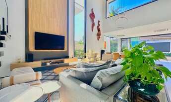 Imagem 6: ALTO PADRÃO - Casa de luxo com 4 suítes - Piscina, sauna e churrasqueira - Condomínio com