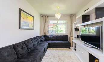 Imagem 2: Sobrado duplex à venda na Rua Rolando Salin Zappa Mansur, 335 Cachoeira Curitiba/PR