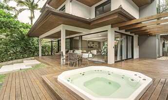 Imagem 7: Casa à venda em Jurerê Internacional - a apenas 150m da praia