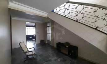 Imagem 5: Prédio Comercial para Locação no Reduto em Belém-PA: 7 Quartos, 2 Banheiros e 1.050m² de Á