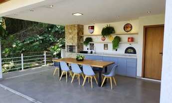 Imagem 6: Imóvel para aluguel e venda possui 450 metros quadrados com 5 quartos em Itaipava - Petróp