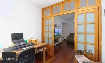 Imagem 6: Apartamento em Porto Alegre, no bairro Cristal, com 2 dormitório(s), e 2 banheir