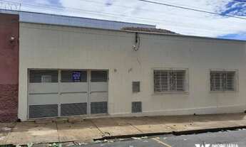 Imagem: CASA PARA ALUGUEL, 03 QUARTOS, 01 SUÍTE