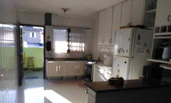 Imagem 3: Sobrado para venda tem 560 metros quadrados com 9 quartos em Rochdale - Osasco - SP