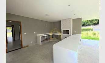 Imagem 3: Sobrado com projeto moderno em condominio de luxo