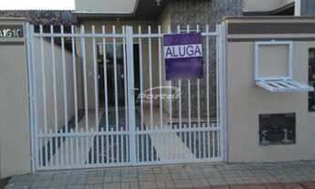 Imagem: Casa com 2 dormitórios, sala, cozinha e