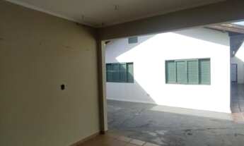 Imagem 3: Casa para aluguel tem 300 metros quadrados com 3 quartos em Jardim Bela Vista - Bauru - SP