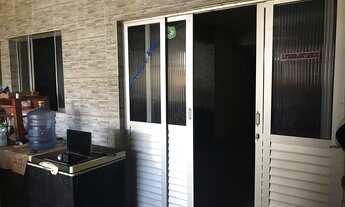 Imagem 2: Casa duplex com negócio em av comercial (duas casas