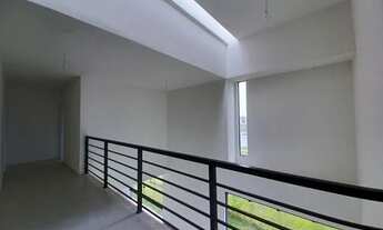 Imagem 3: Casa de condomínio para venda possui 316 metros quadrados com 5 quartos