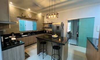 Imagem 6: VENDO LINDA CASA NO JARDIM ESPANHA 5/4 com suíte 4 vagas aceita financiamento!