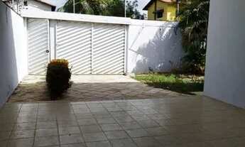 Imagem 3: Casa para aluguel possui 200 metros quadrados com 4 quartos