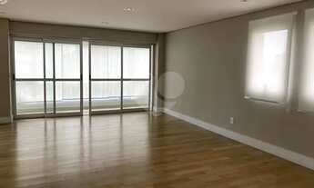 Imagem 5: Apartamento para venda possui 199 metros quadrados com 4 quartos em Moema - São Paulo - SP