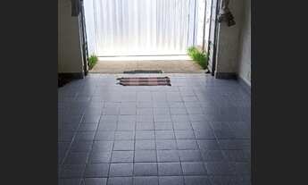 Imagem 2: VENDO CASA COM 3 QUARTOS EM ANDRÉ CARLONI