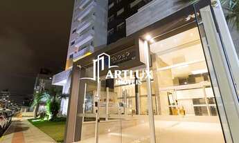 Imagem 2: Apartamento para Venda em Florianópolis, Canto, 2 dormitórios, 1 suíte, 2 banheiros, 2 vag