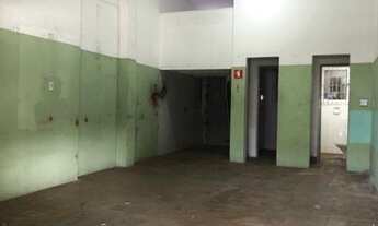 Imagem 2: Loja Comercial na Kennedy-Tupy, 48m², estacionamento coberto, 2 banheiros