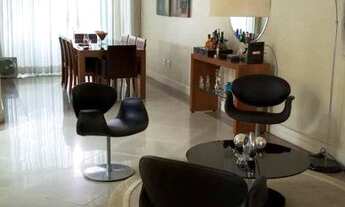 Imagem 4: Maravilhoso sobrado em Santa Terezinha