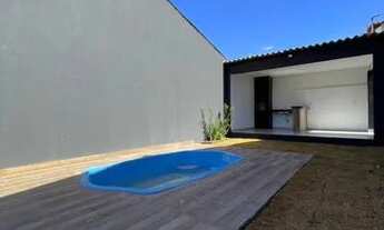 Imagem 2: Casa com Churrasqueira e Piscina
