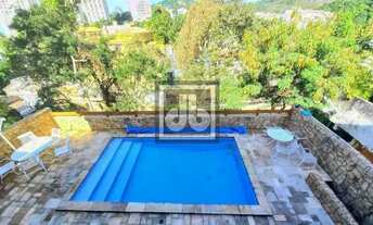 Imagem: LARANJEIRAS - AMPLA CASA DE LUXO - REFORMADA