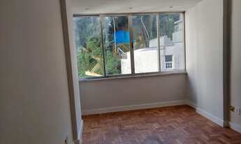 Imagem 2: Apto Centro, frente, vista panorâmica, sol, Rua 16 de março - Petrópolis - RJ