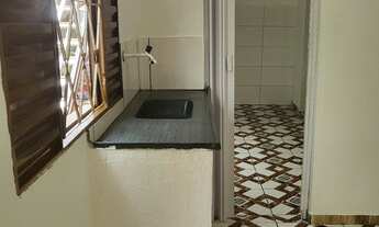 Imagem 3: Alugo kitnet atrás viashopping