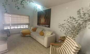 Imagem 3: Sobrado à venda em Maringá, Jardim Iguaçu, com 3 quartos, com 250.81 m²