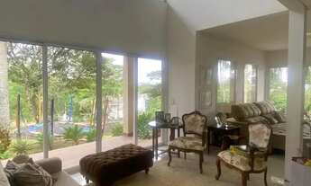 Imagem 2: Sobrado para aluguel possui 390 metros quadrados com 3 quartos