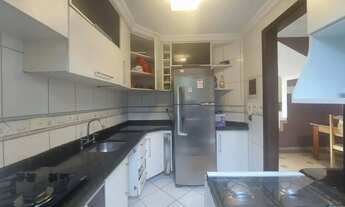 Imagem 2: Sobrado a venda, 03 quartos sendo uma suíte no Capão Raso em Curitiba PR