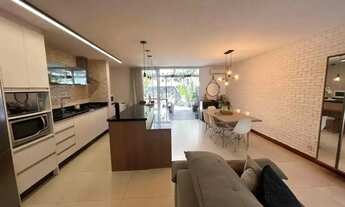 Imagem 2: Casa a venda possui 187 metros quadrados com 3 quartos em Campeche - Florianópolis - SC