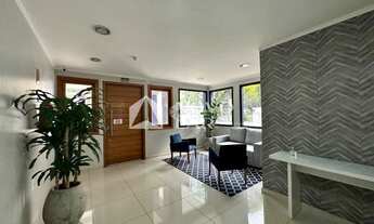 Imagem 2: Apartamento 2 Dormitórios, Suíte, 2 vgasa de garagem individuais no bairro Vila Ipiranga e