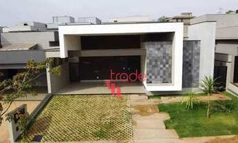 Imagem 2: Casa Térrea em Condomínio Fechado à Venda de 03 Suítes no Bairro Vila do Golf em Ribeirão