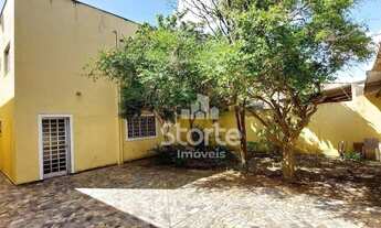 Imagem 4: Casa estilo sobrado com 5 dormitórios à venda, 237m² por R$ 750.000 - Santa Mônica - Uberl