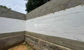 Imagem 2: Casa Geminada com 2 Dormitórios e 2 Vagas - Bairro Nossa Chácara