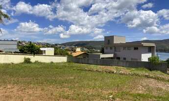 Imagem 2: Lote a venda possui 790 metros quadrados