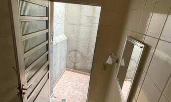 Imagem 6: Casa Comercial para Locação em São Paulo, Vila Bertioga, 1 dormitório, 1 banheiro