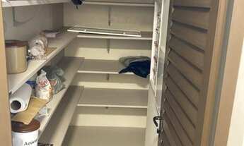 Imagem 7: Casa de condomínio para venda tem 339 metros quadrados com 4 quartos