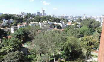 Imagem 3: Apto em rua fechada no Panamby com 4 suítes, 4 vagas, varanda com churrasqueira, excelente